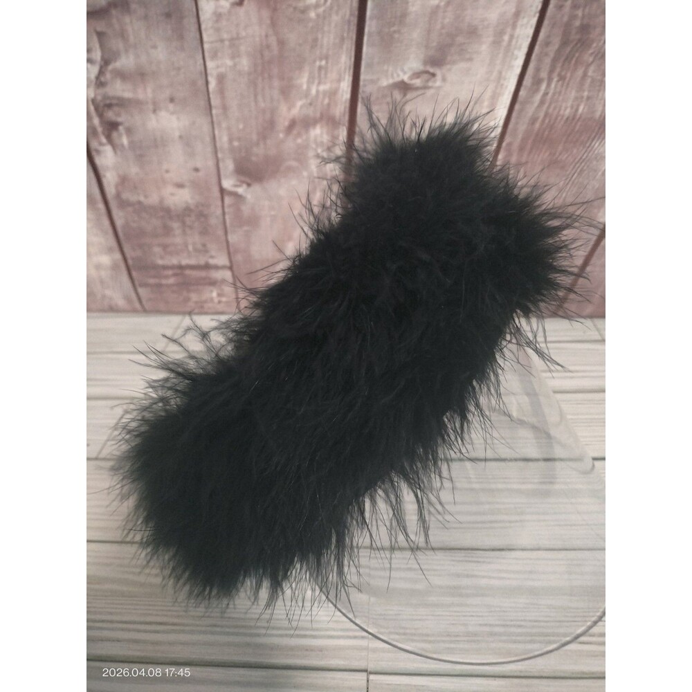 Women's black faux fur Cossack or Russian-style winter hat - Picture 1 of 8